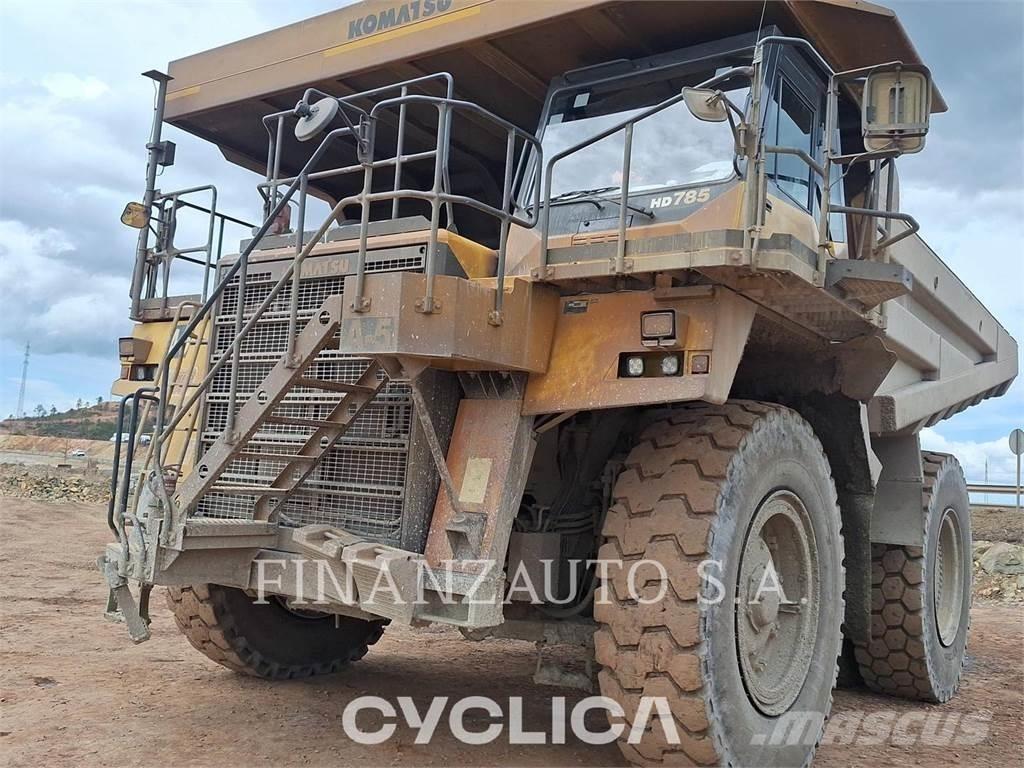 Komatsu HD785-7 鉸接式起吊車