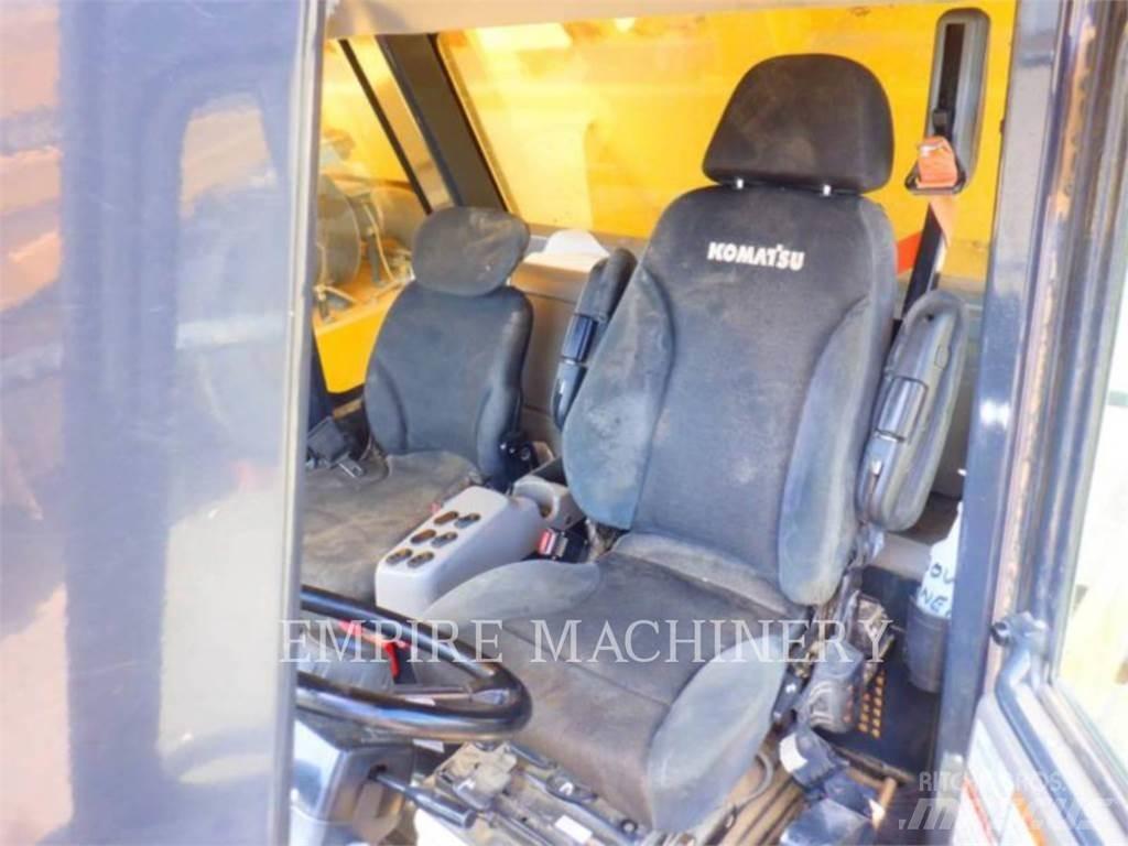 Komatsu HD785-8 鉸接式起吊車