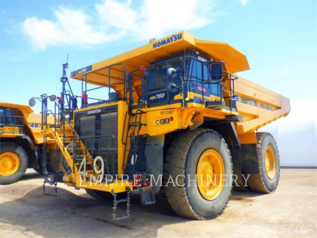 Komatsu HD785-8 鉸接式起吊車