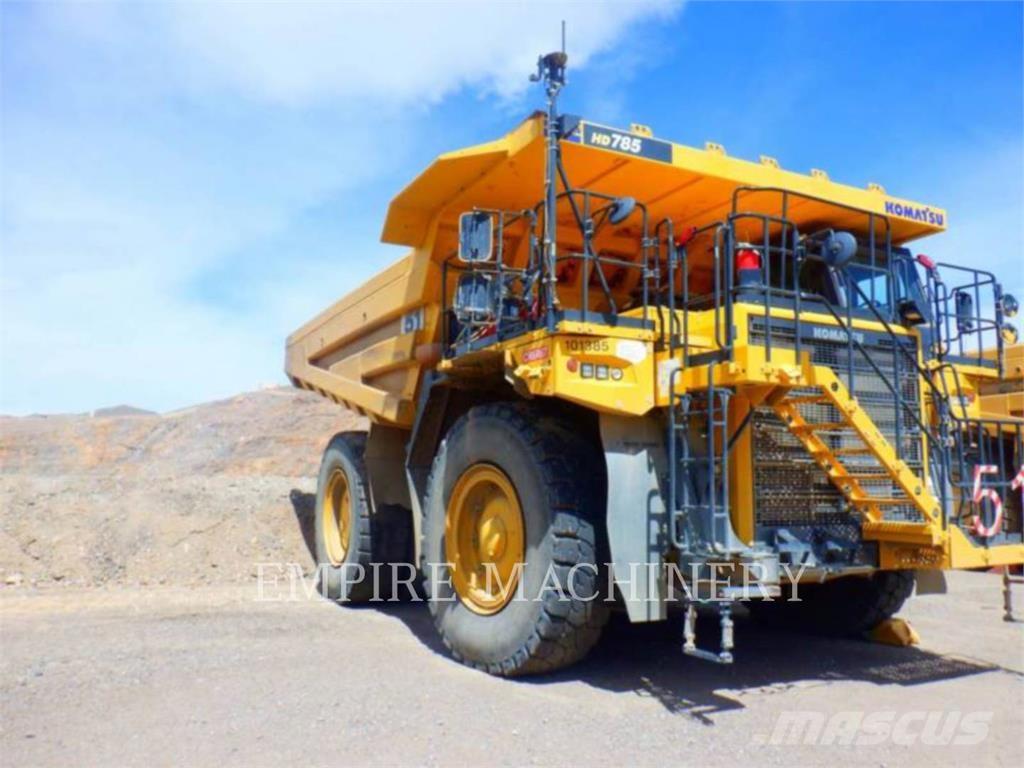 Komatsu HD785-8 鉸接式起吊車