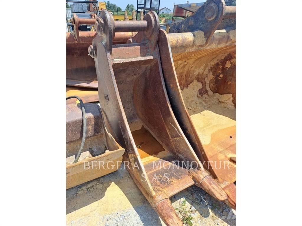 Komatsu PC210LC 履帶式 挖土機/掘鑿機/挖掘機