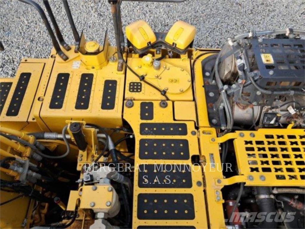 Komatsu PC240LC7 履帶式 挖土機/掘鑿機/挖掘機