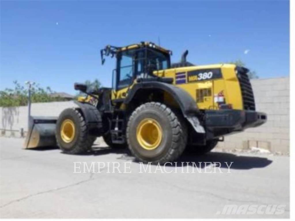 Komatsu WA380 輪胎式裝載機