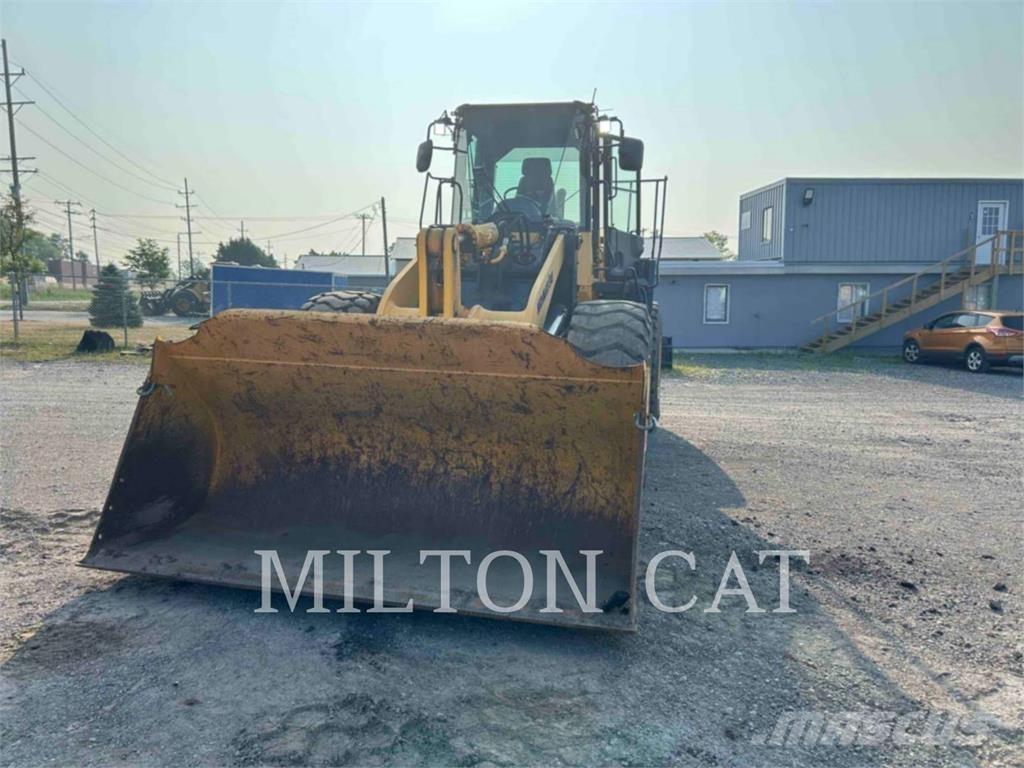 Komatsu WA380 輪胎式裝載機