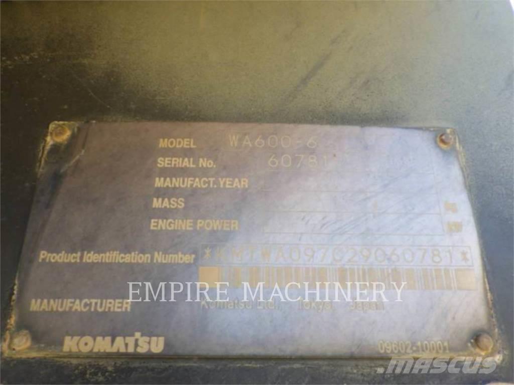 Komatsu WA600-6 輪胎式裝載機