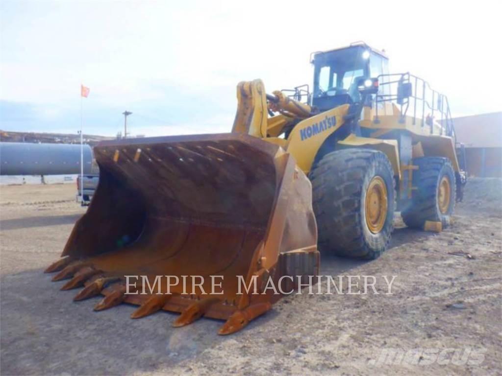 Komatsu WA600-8 輪胎式裝載機