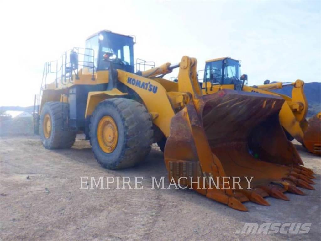 Komatsu WA600-8 輪胎式裝載機