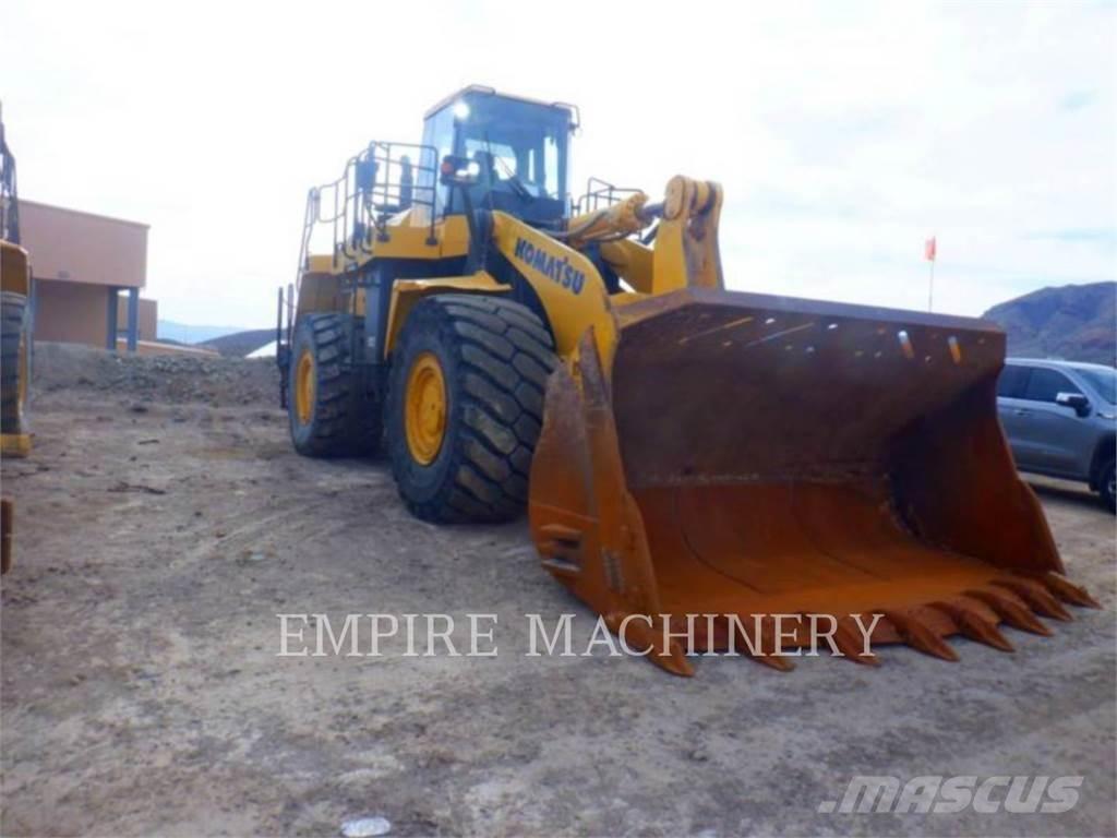Komatsu WA600-8 輪胎式裝載機
