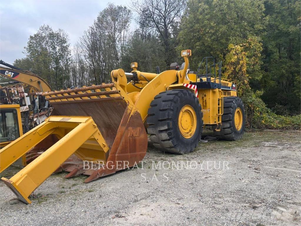 Komatsu WA700 輪胎式裝載機