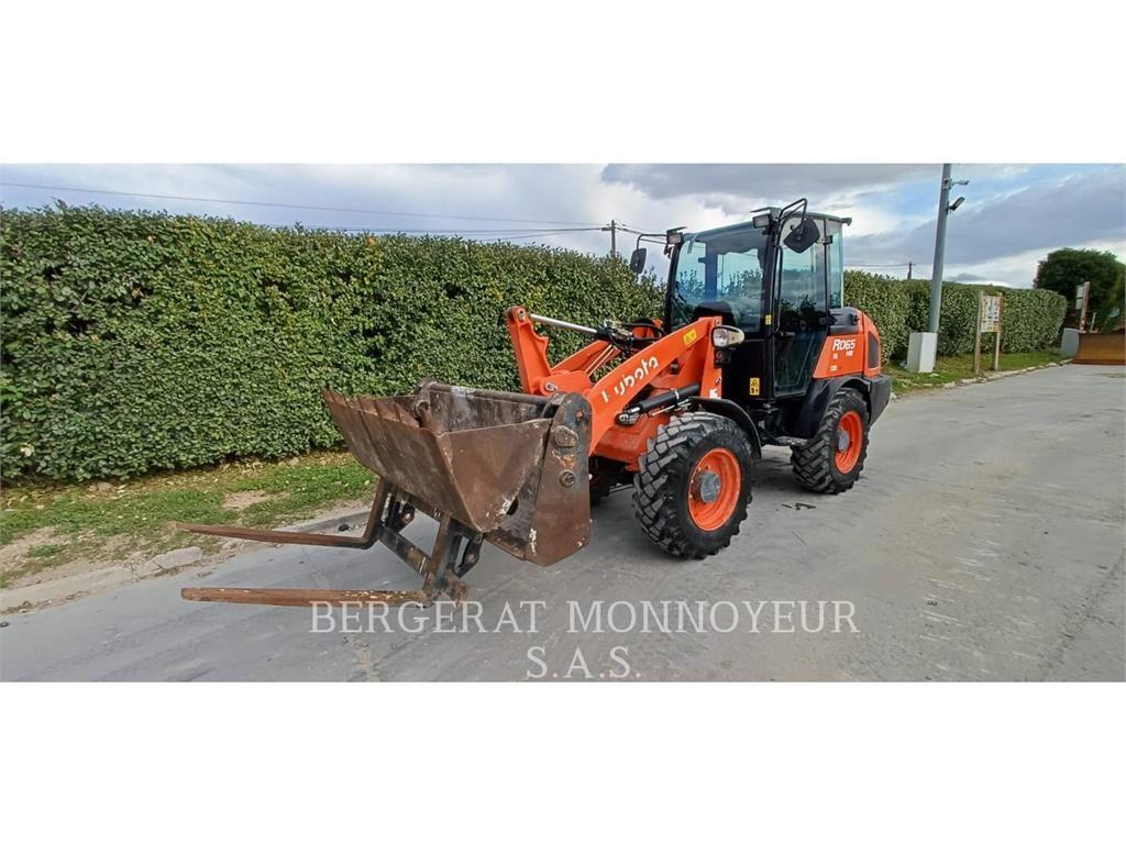 Kubota R065 輪胎式裝載機