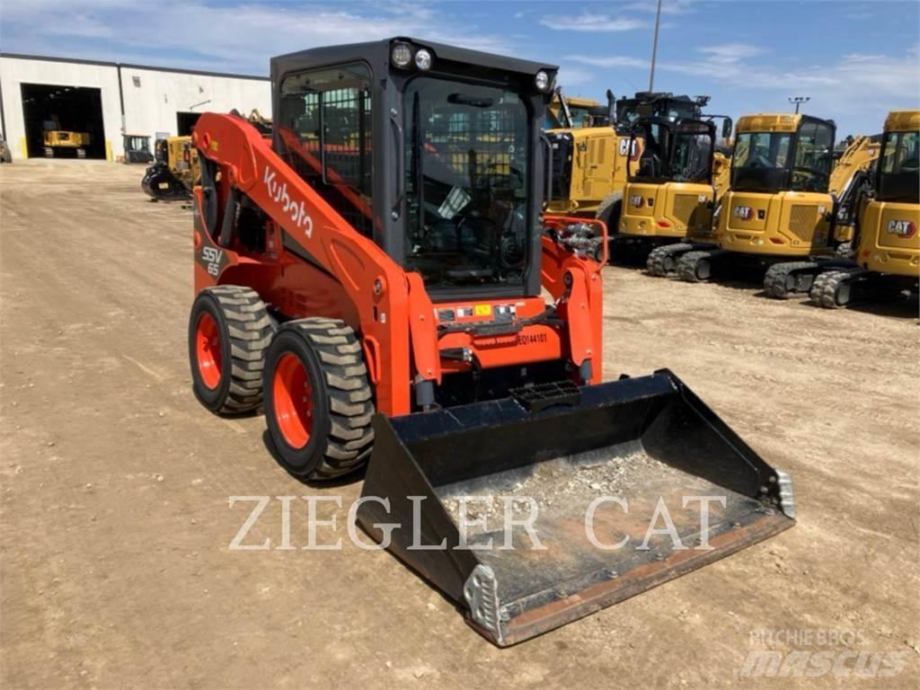 Kubota SSV65 滑移轉向裝載機