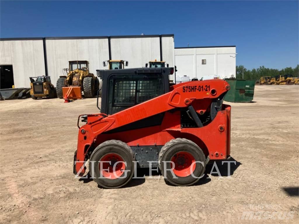 Kubota SSV75 滑移轉向裝載機