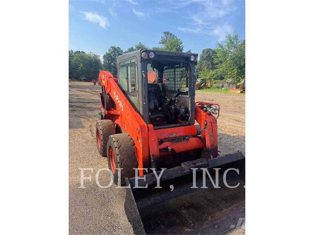 Kubota SSV75 滑移轉向裝載機