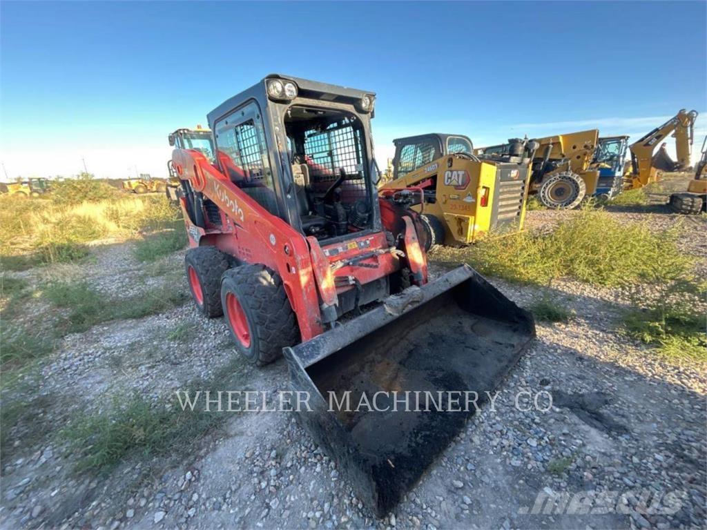 Kubota SSV75 滑移轉向裝載機