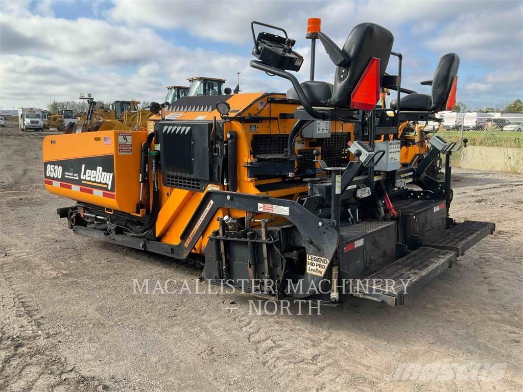 LeeBoy 8530 瀝青攤舖機/鋪路機
