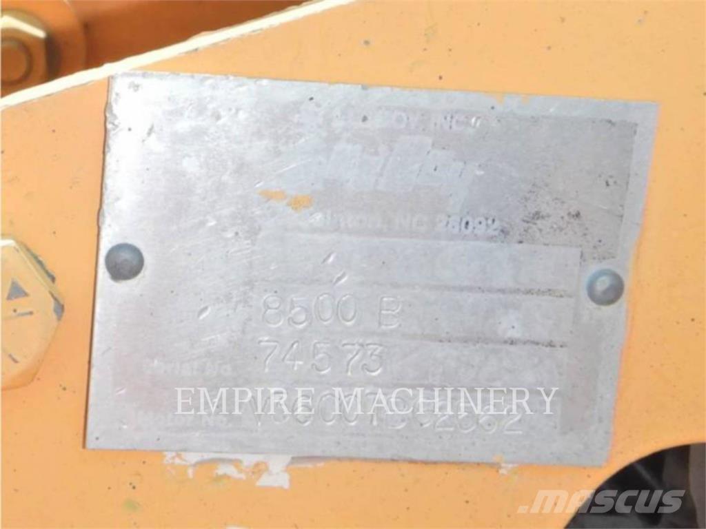 LeeBoy L8500B 瀝青攤舖機/鋪路機