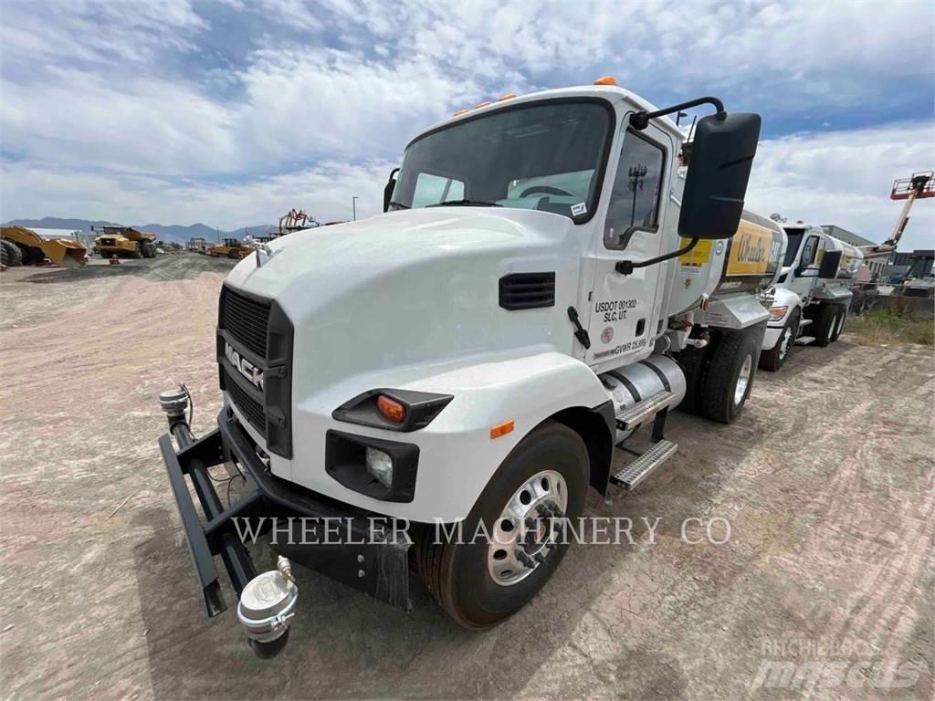 Mack WT2000 A 運油車