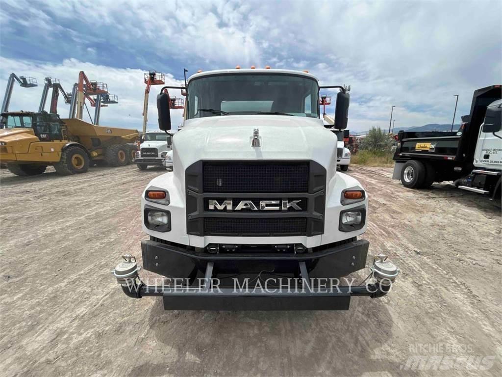 Mack WT2000 A 運油車