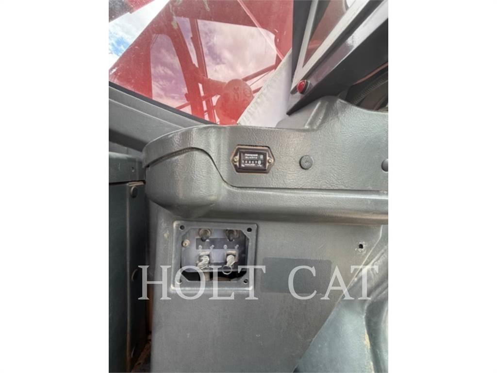 Manitowoc 11000-1 全路面起重機/吊車