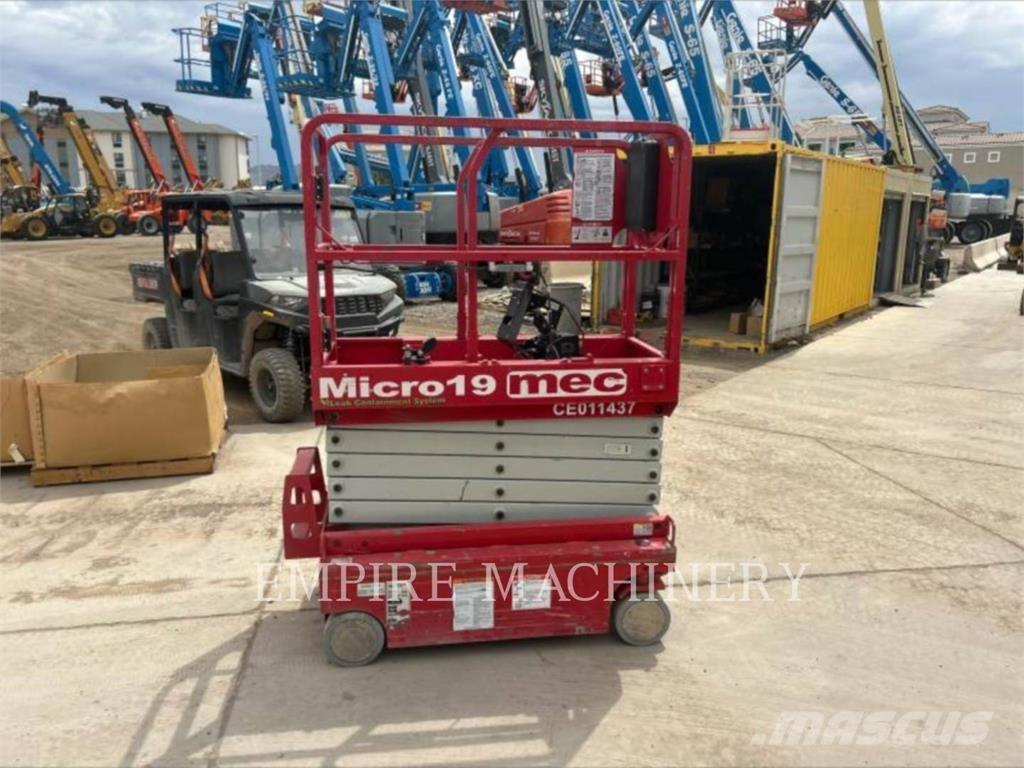 MEC MICRO 19 曲臂高空作業車