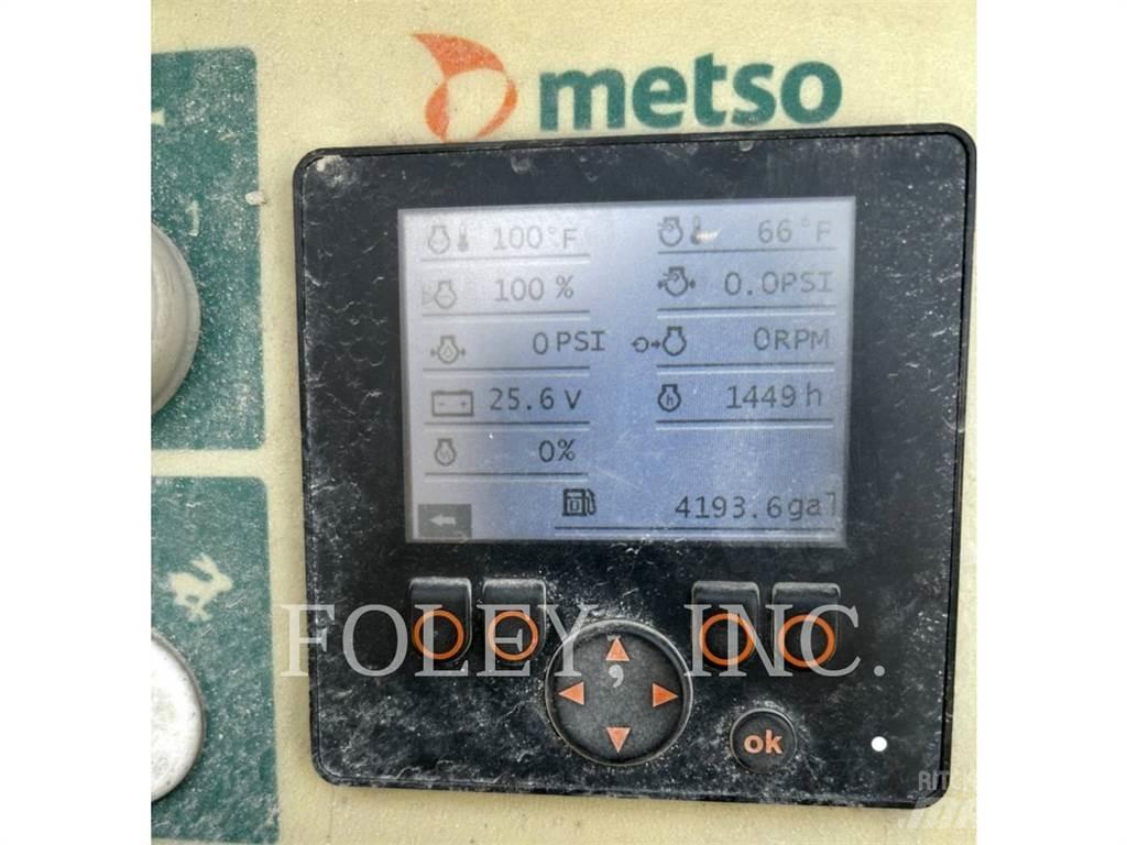 Metso ST2.8 移動式篩選機