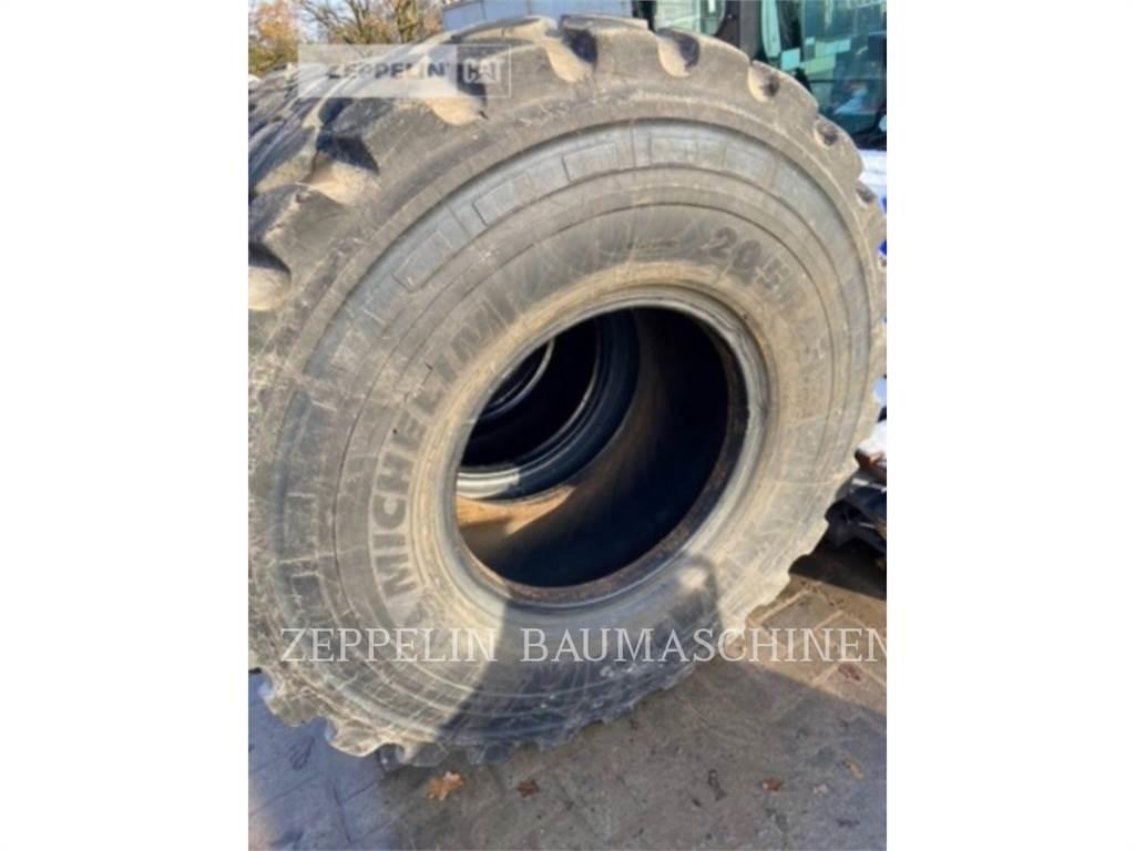Michelin 4X 20.5R25XHA 輪胎、車輪和輪圈