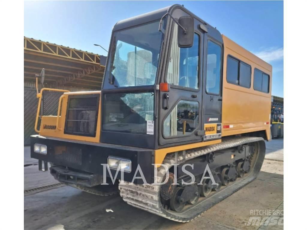 Morooka MST1500VD 高爾夫球車