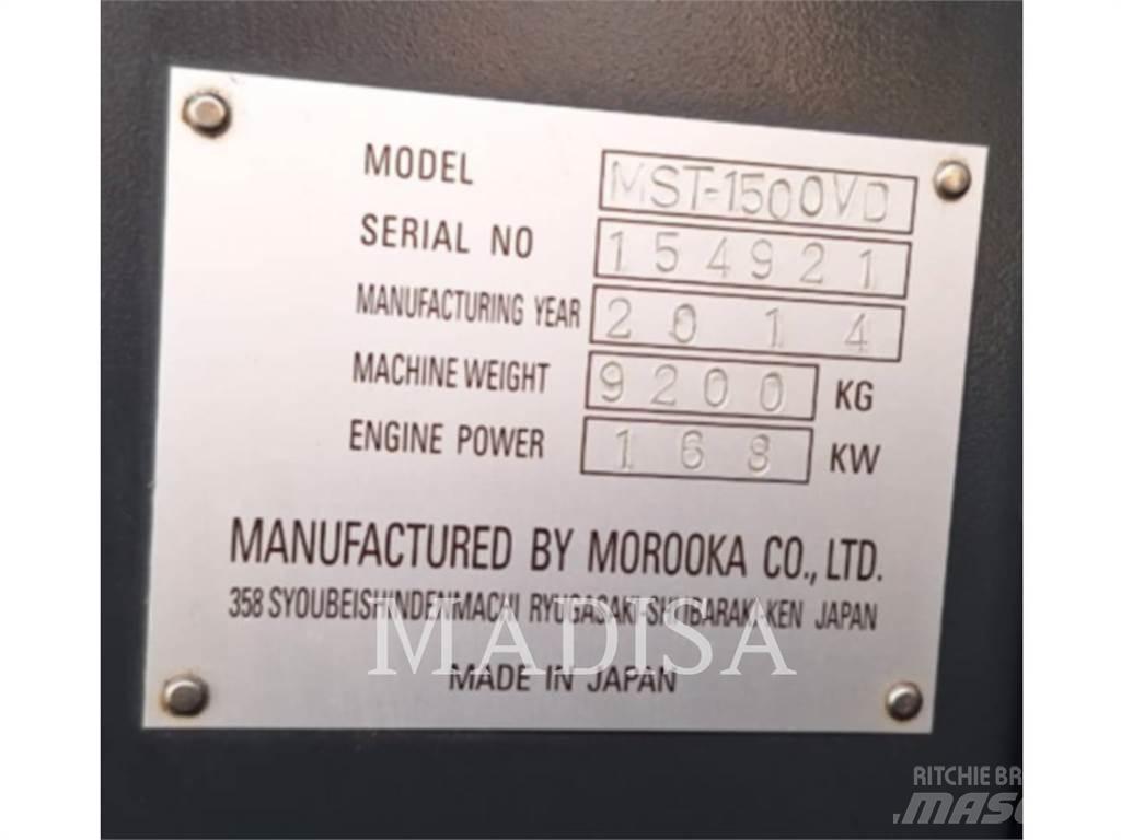 Morooka MST1500VD 高爾夫球車
