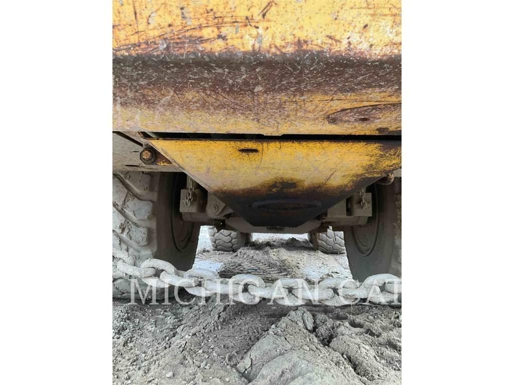Moxy MT30 鉸接式起吊車