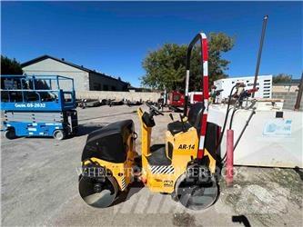 MultiQuip RL AR14H 雙輪滾壓機