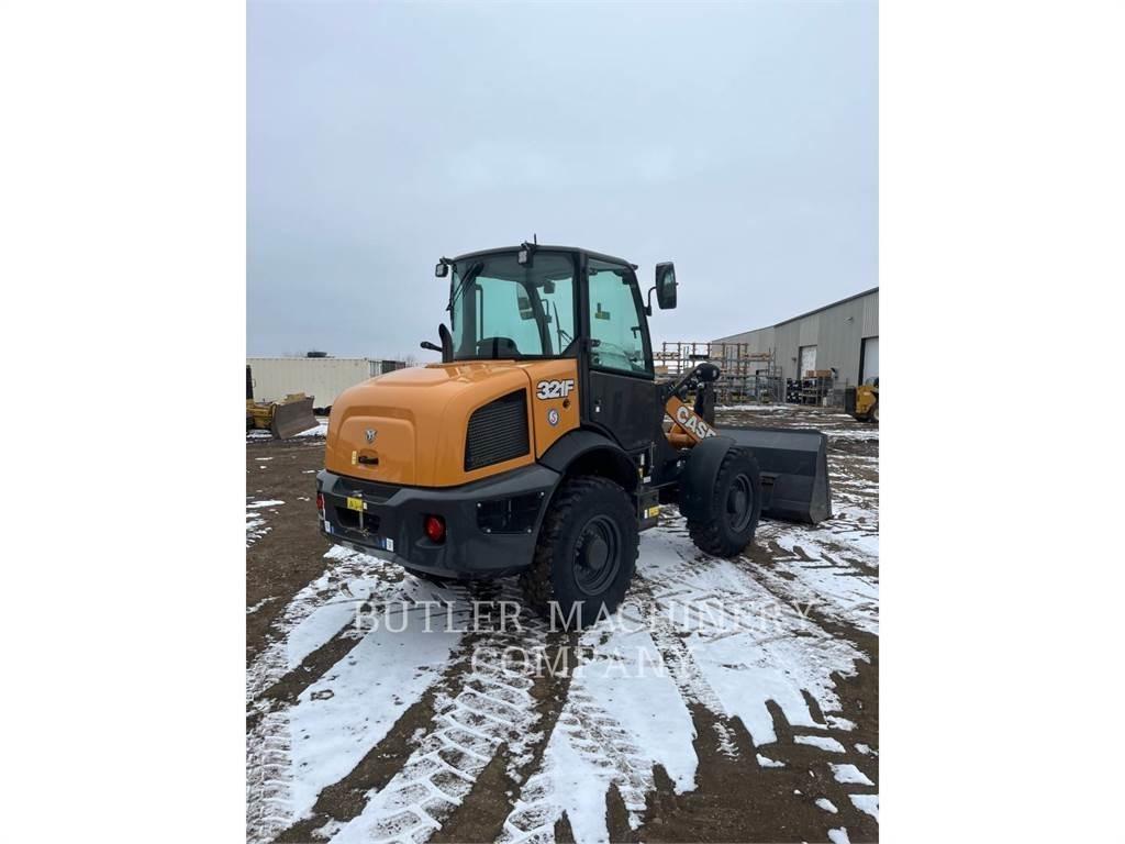 New Holland 321F 輪胎式裝載機