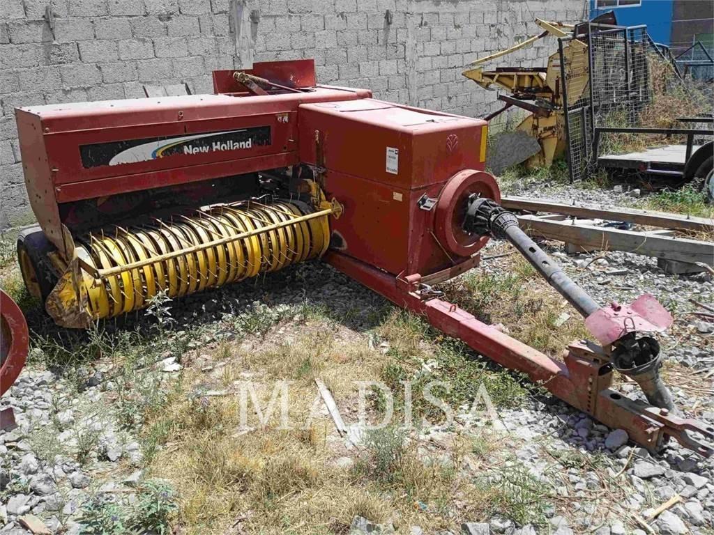 New Holland 570 收穫機