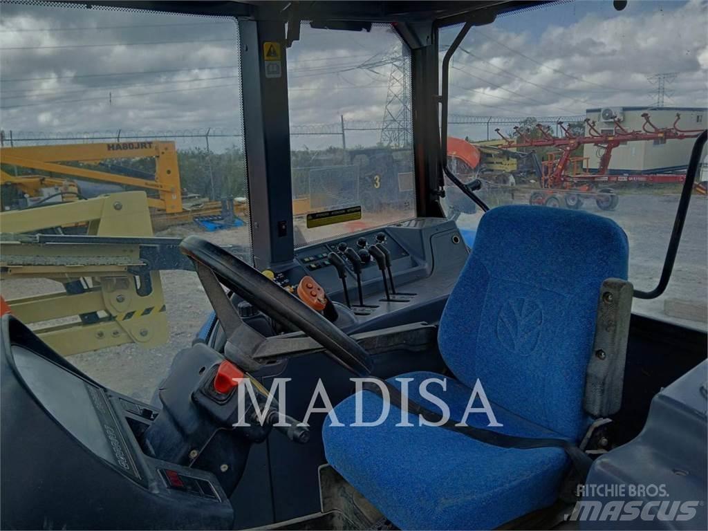 New Holland T7030 曳引機