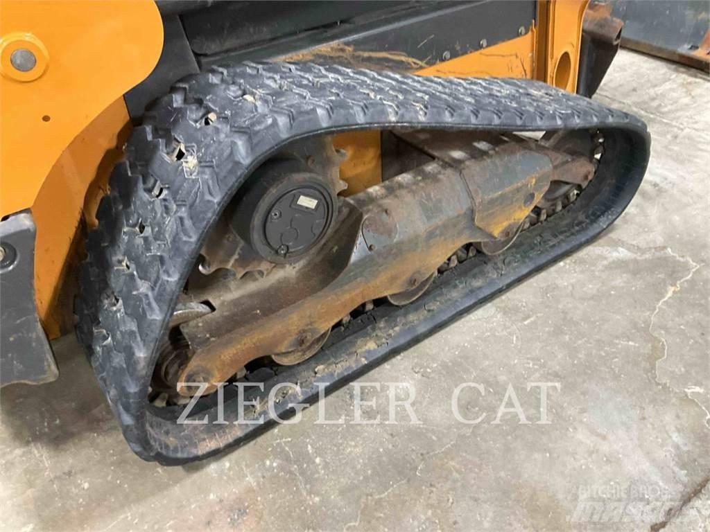 New Holland TR310B 推土機