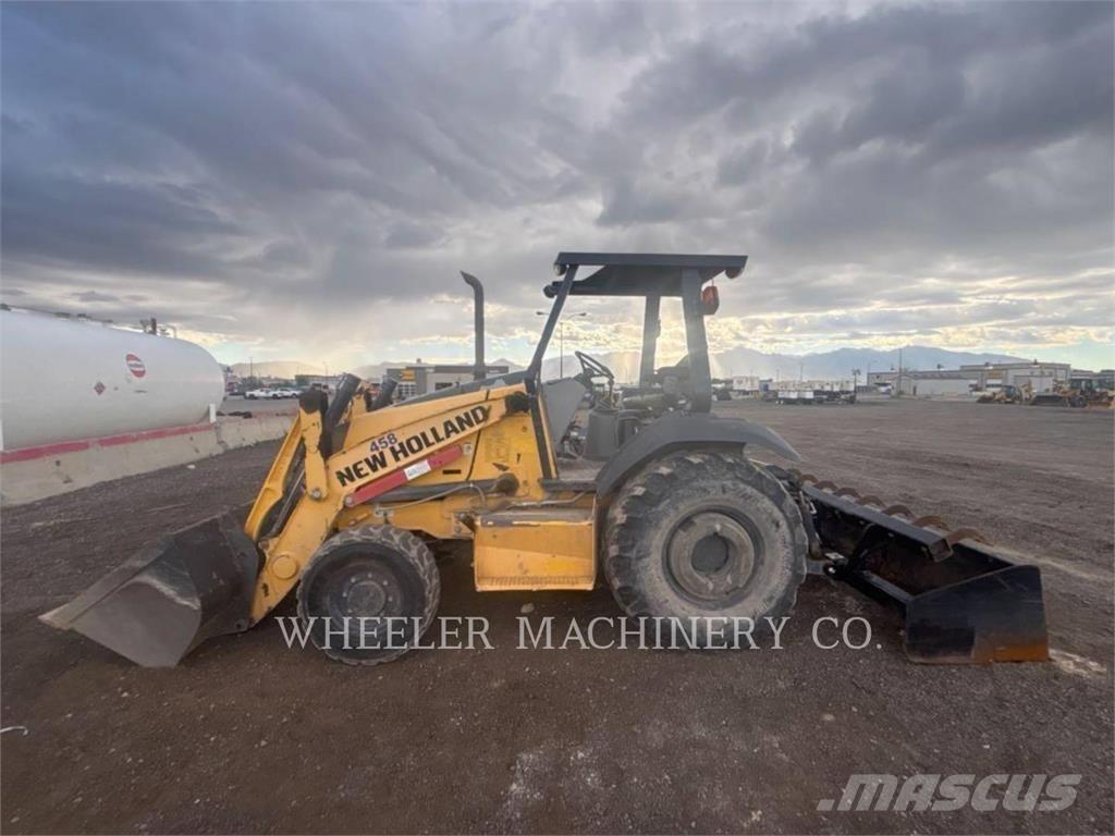 New Holland U80C IL 反鏟裝載機