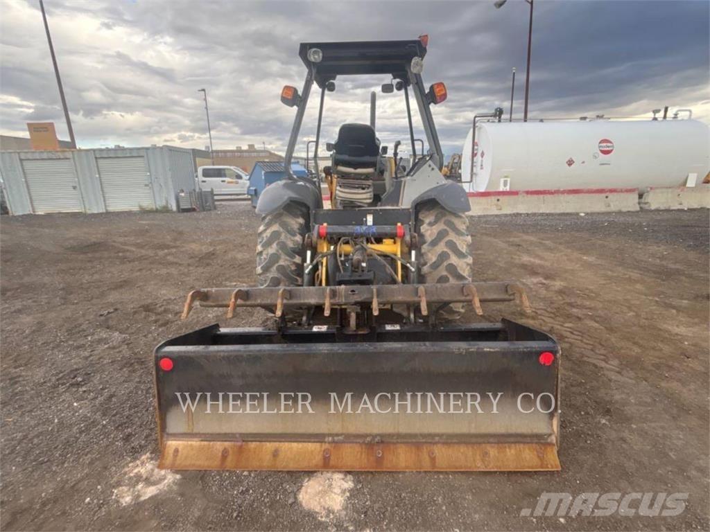 New Holland U80C IL 反鏟裝載機