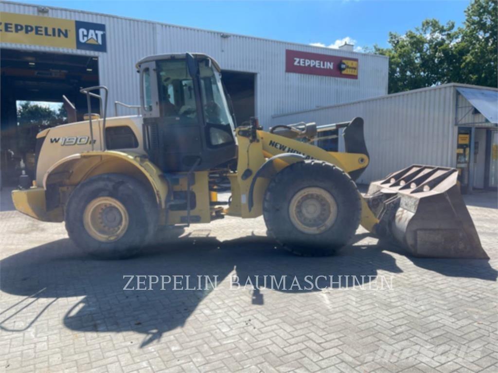New Holland W190 輪胎式裝載機