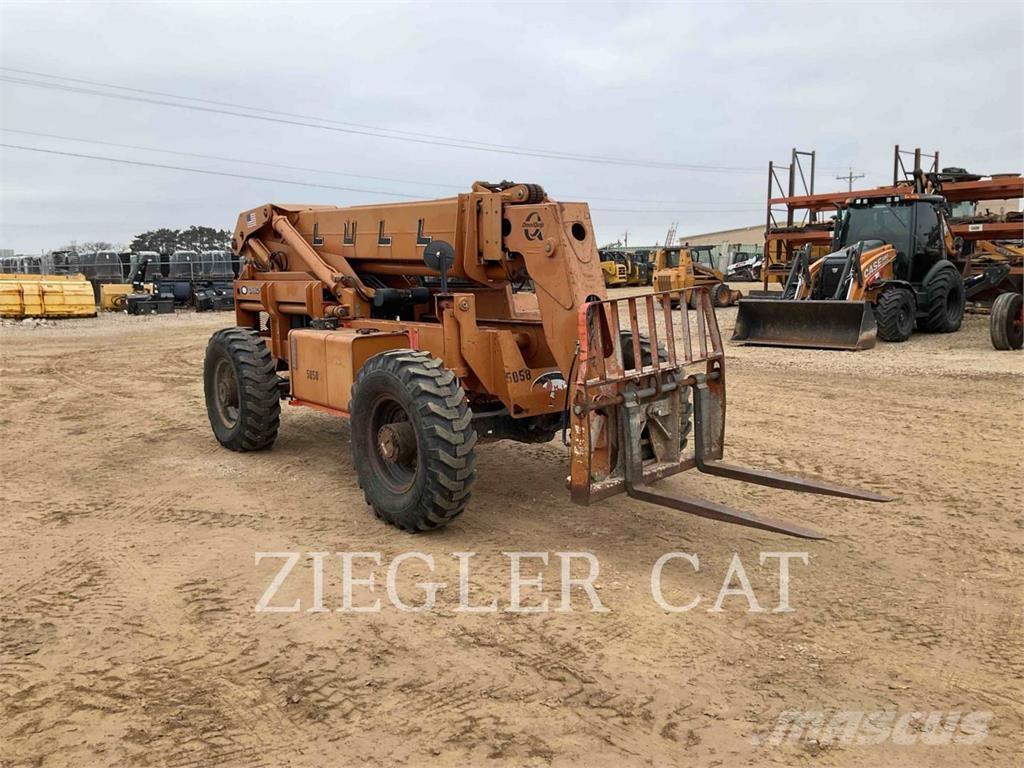  OMNIQUIP/LULL 844C-42 伸縮臂操作車