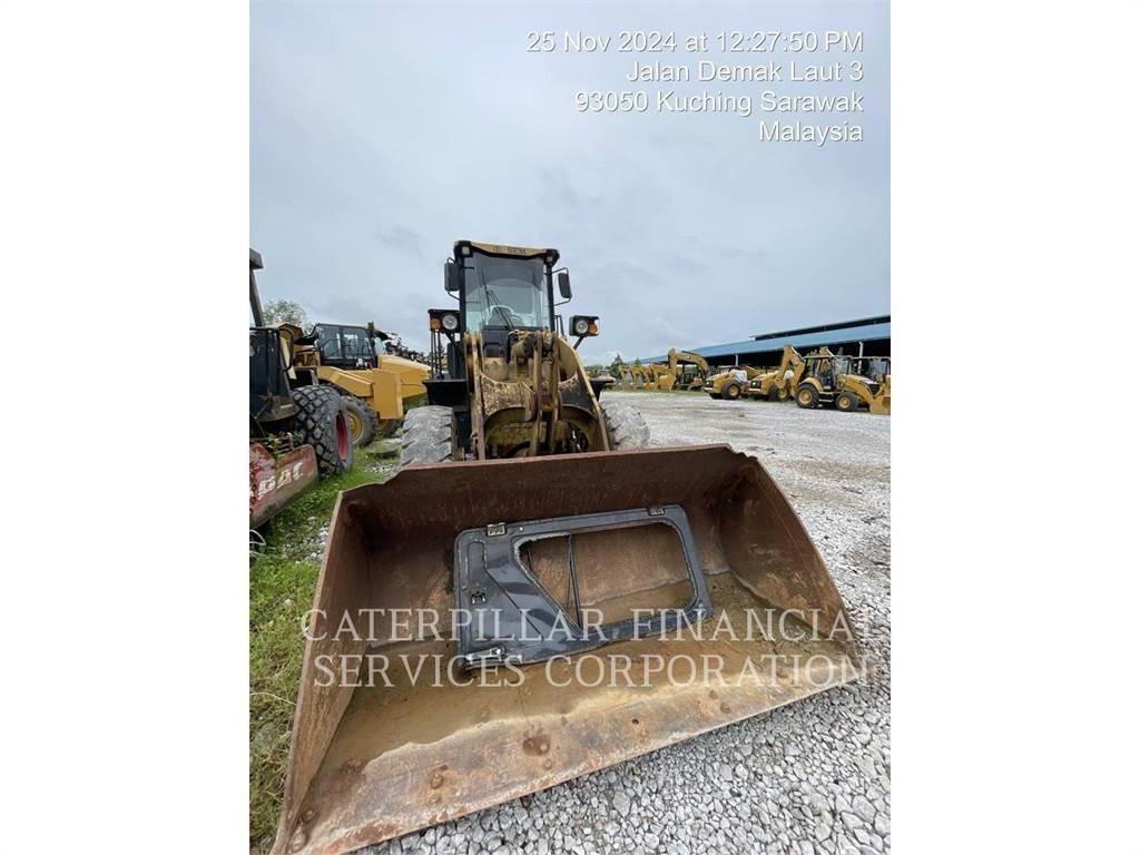 SEM MACHINERY SEM636D 輪胎式裝載機