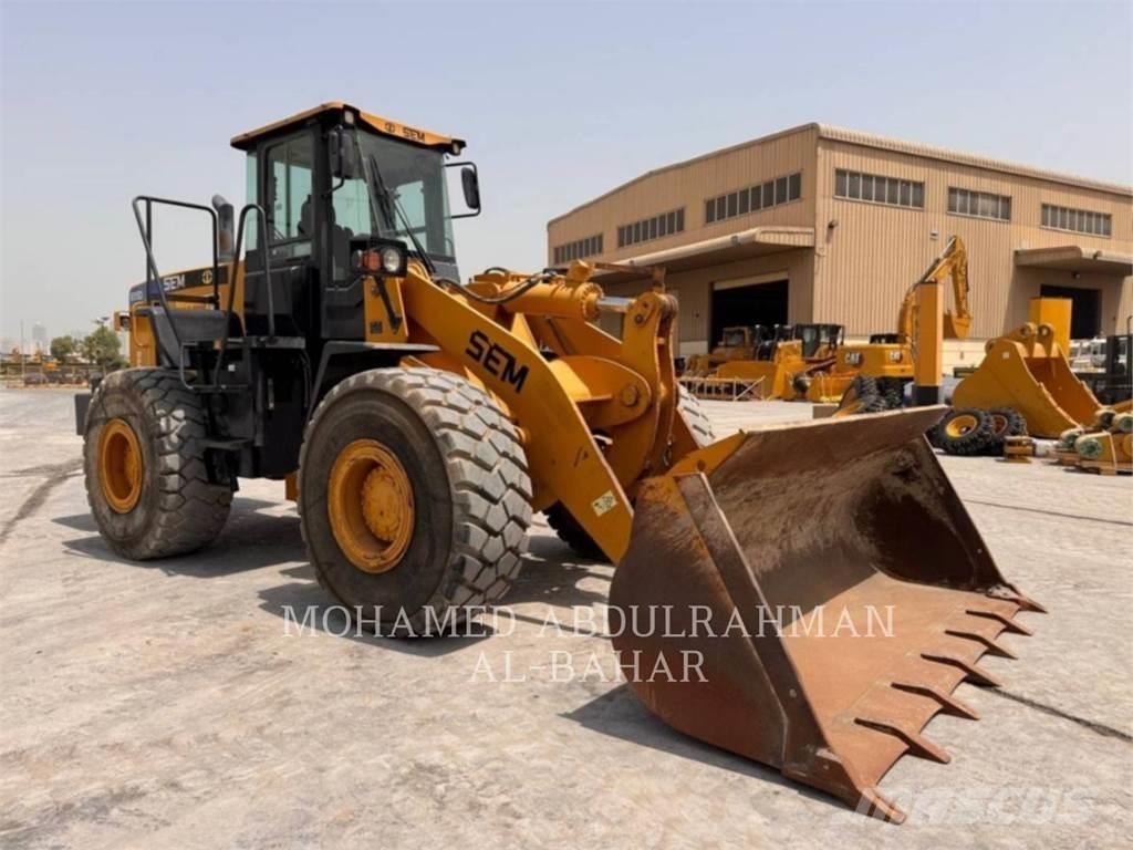 SEM MACHINERY SEM655D 輪胎式裝載機