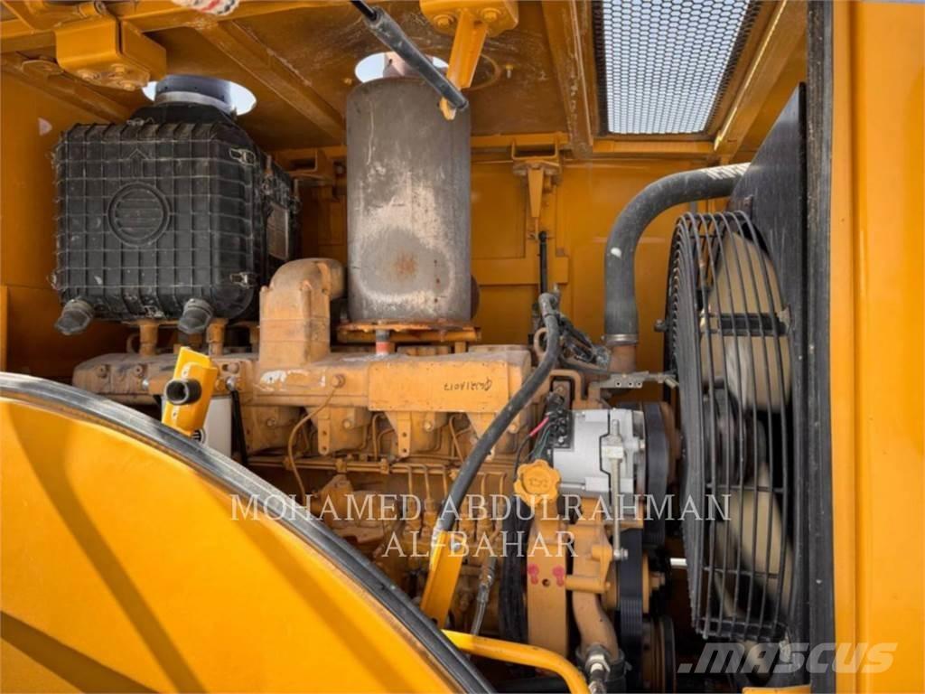 SEM MACHINERY SEM660D 輪胎式裝載機