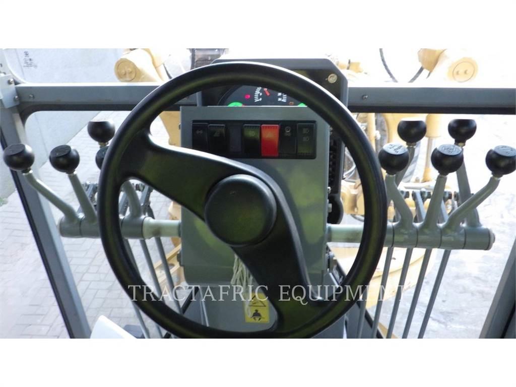 SEM MACHINERY SEM919 平土機