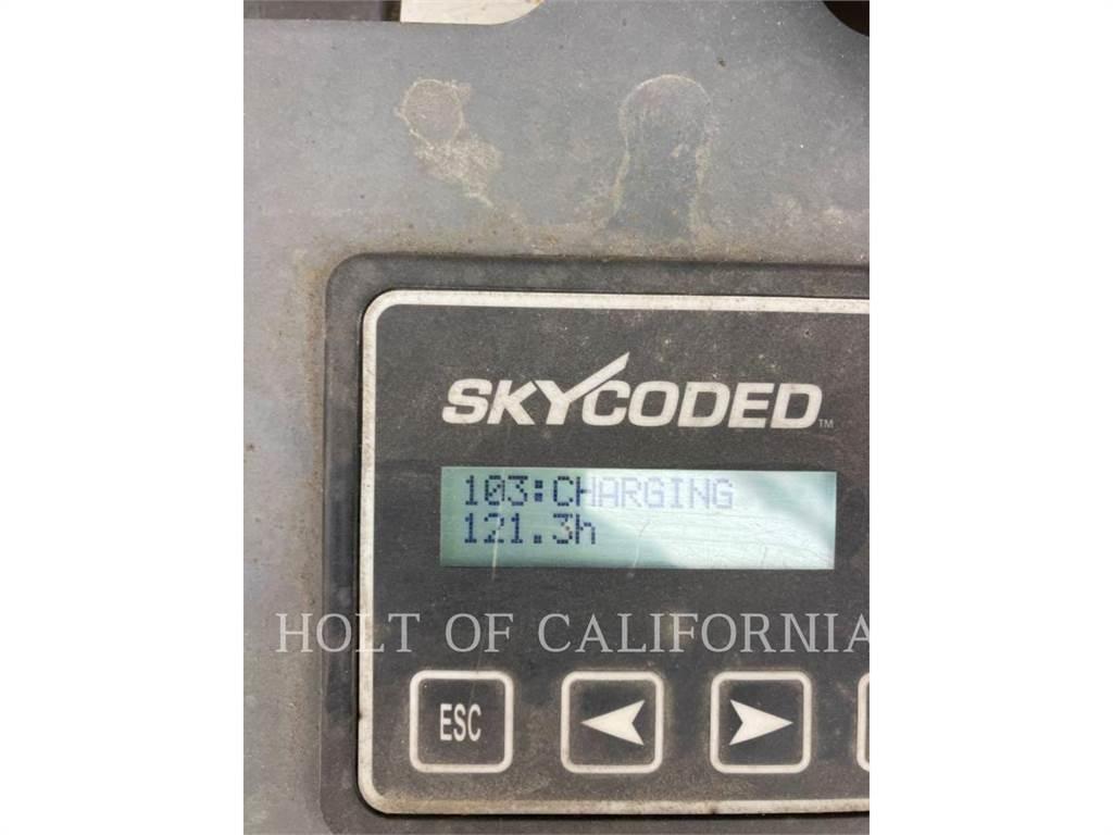 Skyjack SCISSOR 19 剪式升降機