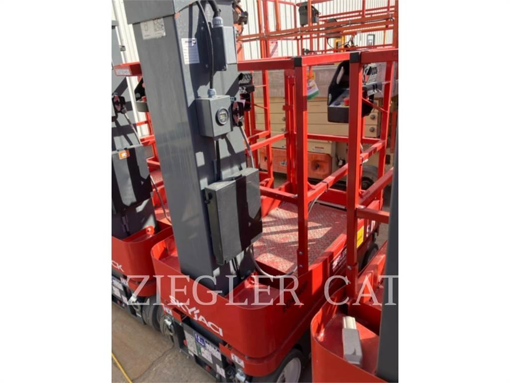Skyjack SJ12 剪式升降機