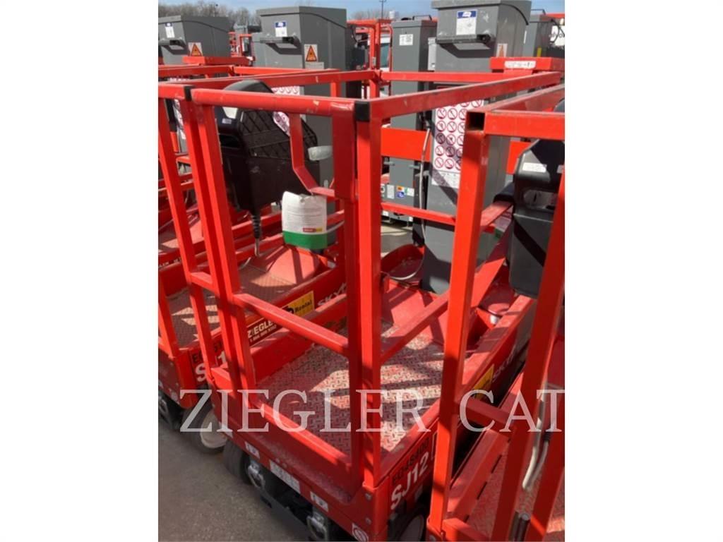Skyjack SJ12 剪式升降機