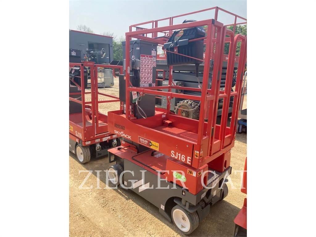 Skyjack SJ16 剪式升降機