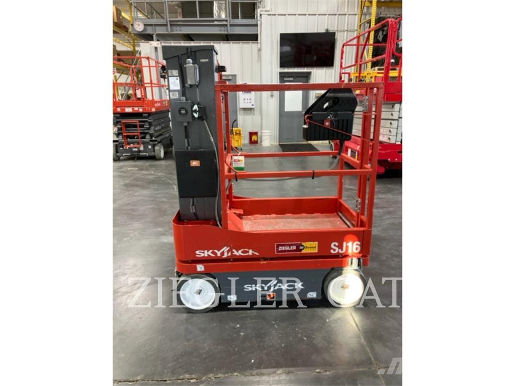 Skyjack SJ16 剪式升降機