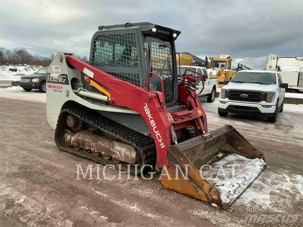 Takeuchi TL12 滑移轉向裝載機