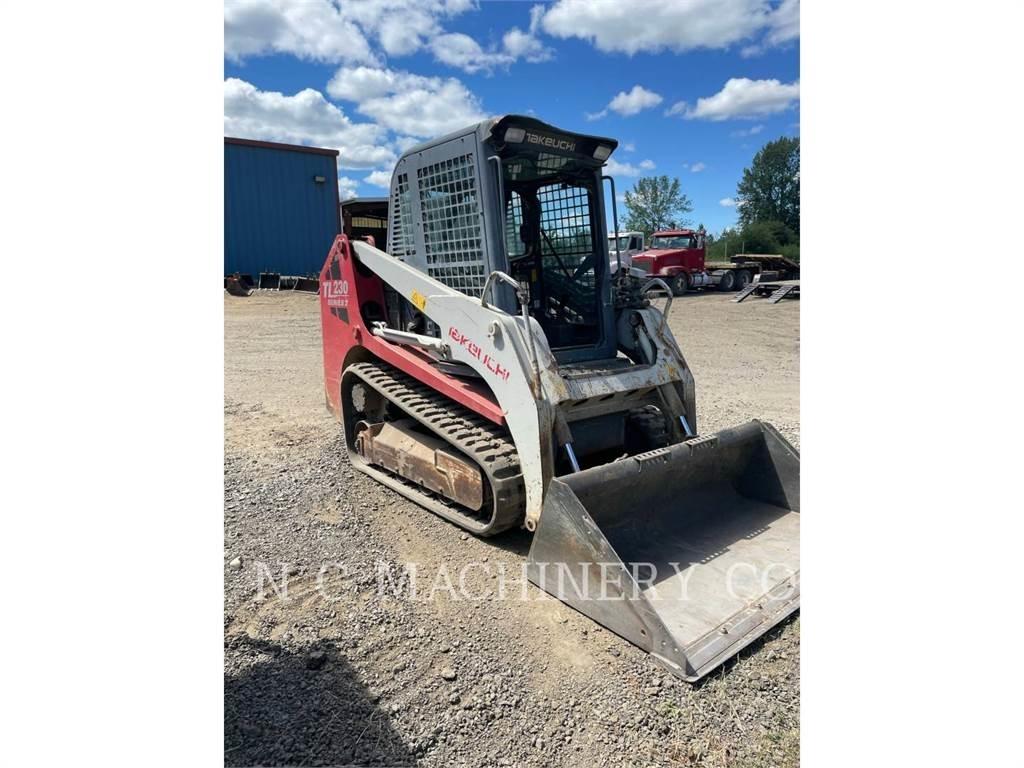 Takeuchi TL230 滑移轉向裝載機