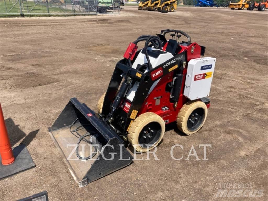 Toro E-DINGO 滑移轉向裝載機